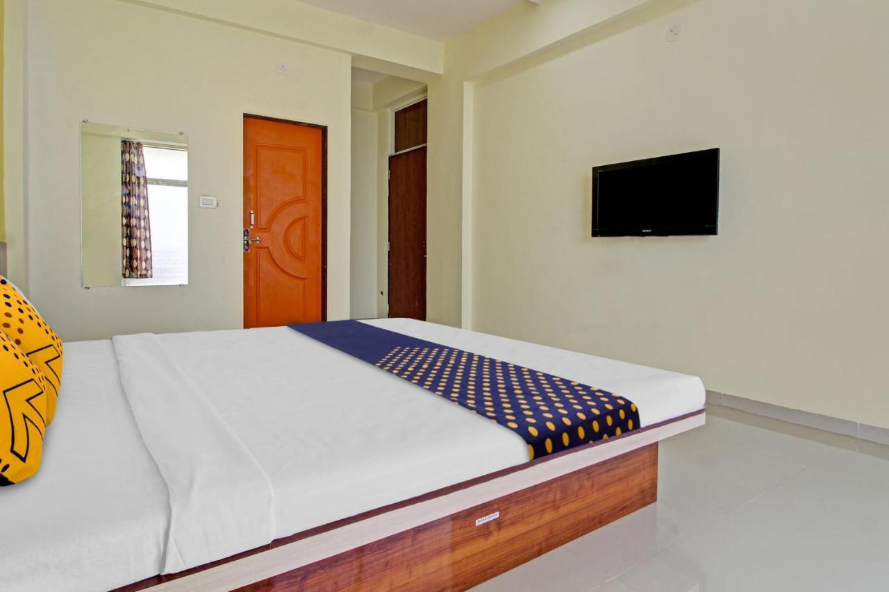 Oyo Hotel Hidden Palace Pune Exteriör bild